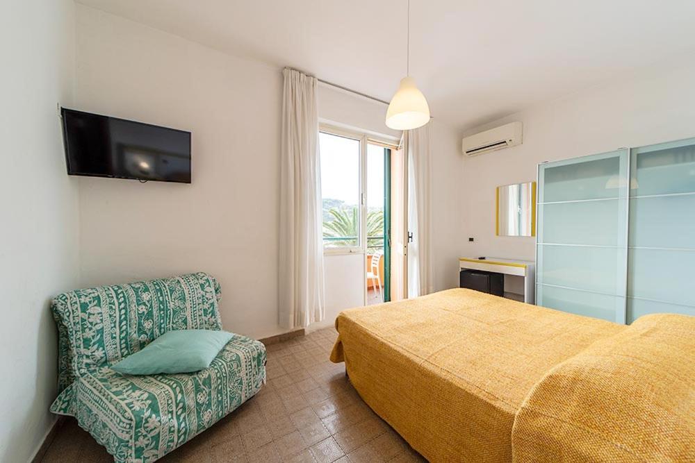 Hotel Belmare Porto Azzurro Buitenkant foto