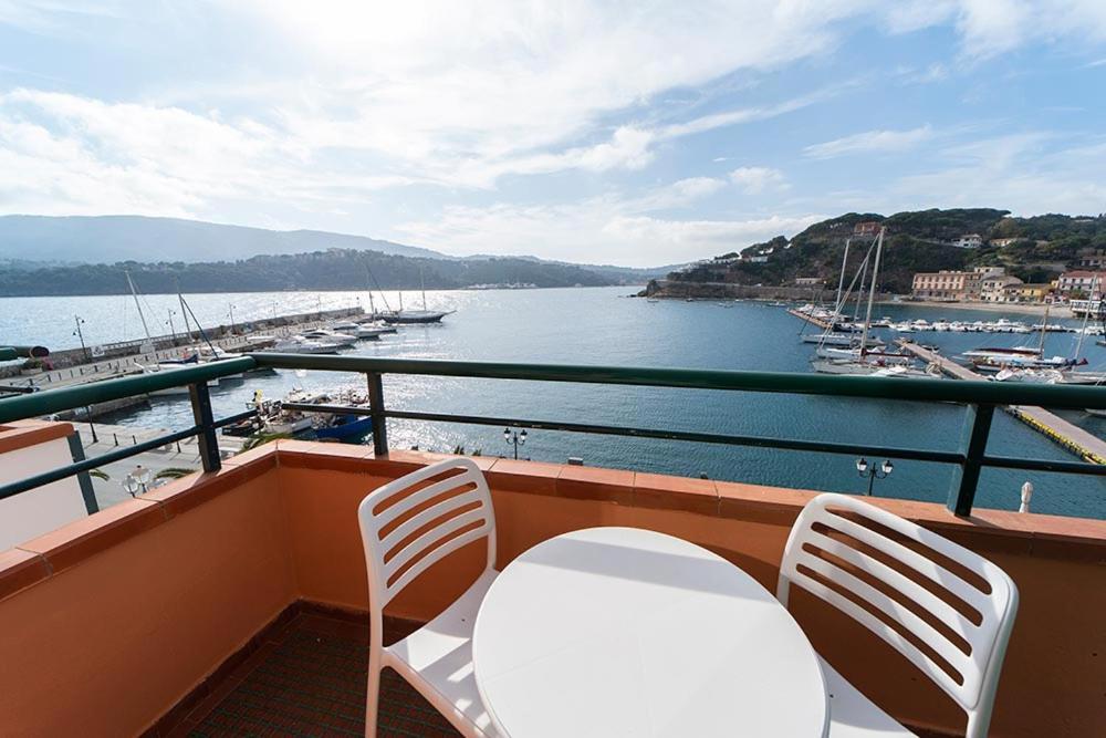 Hotel Belmare Porto Azzurro Buitenkant foto