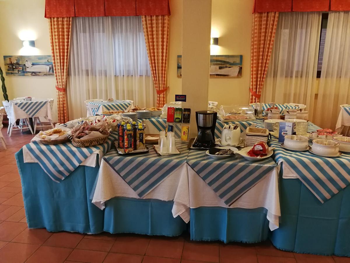 Hotel Belmare Porto Azzurro Buitenkant foto